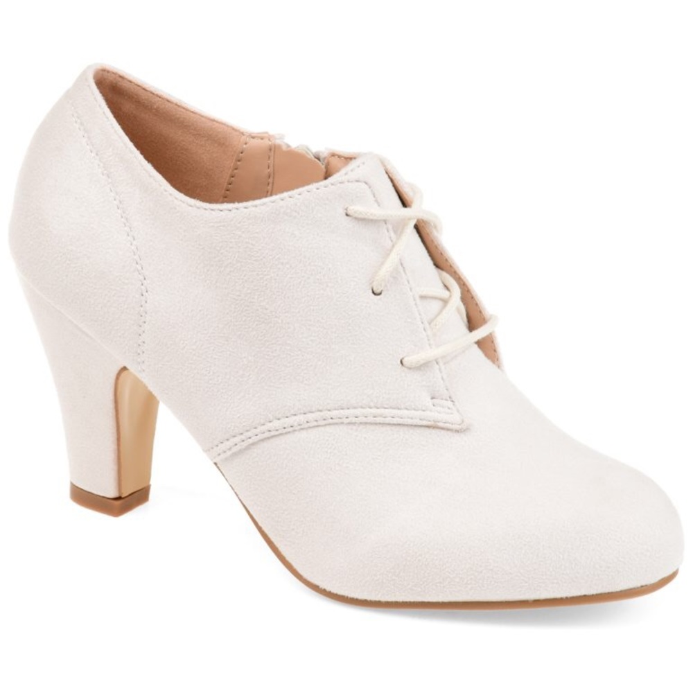 Brinley Co. Women’s Round Toe Lace-up Booties